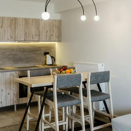 Andrew's Luxury Apartment