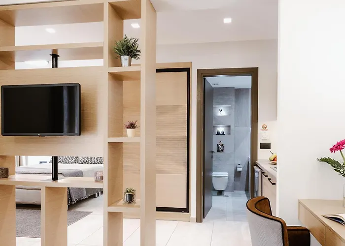 Andrew's Luxury Apartment